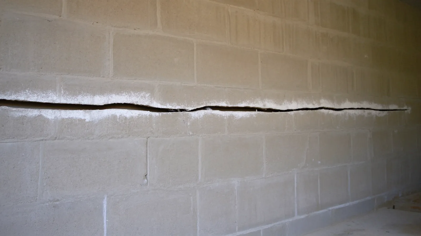 Horizontal Foundation Cracks in Chattanooga